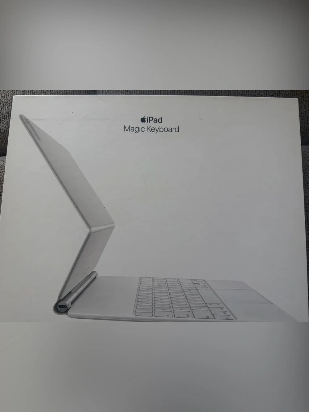Apple Magic Keyboard - White and Silver Finish